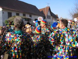 maskengruppe_unterwegs_1_20131213_2098405290