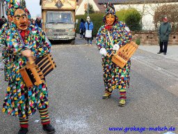 maskengruppe_umzug_3_20131223_1296930316