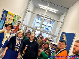 besuch_der_kindergaerten_schulen_seniorenheime_001