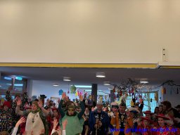 -besuch-der-kindergaerten-schulen-seniorenheime_010