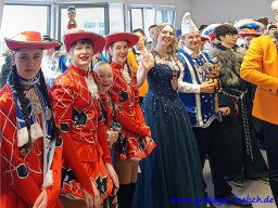 besuch-der-kindergaerten-schulen-seniorenheime_08