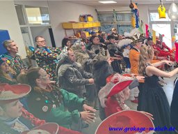 besuch-der-kindergaerten-schulen-seniorenheime_10