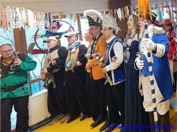 besuch-der-kindergaerten-schulen-seniorenheime_16