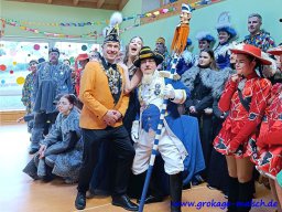 besuch-der-kindergaerten-schulen-seniorenheime_25