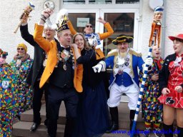 besuch-der-kindergaerten-schulen-seniorenheime_39