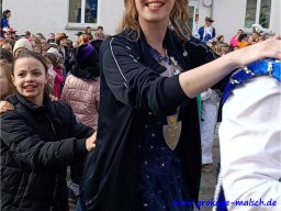 besuch-der-kindergaerten-schulen-seniorenheime_41